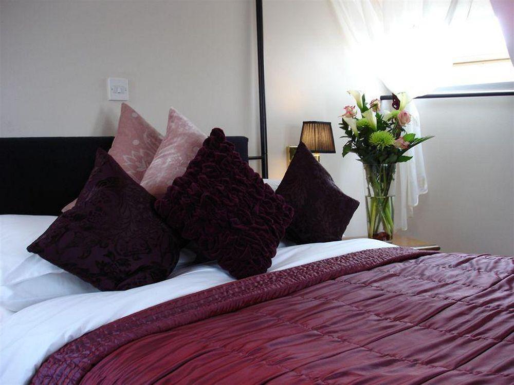 Crouchers Hotel Chichester Exterior foto